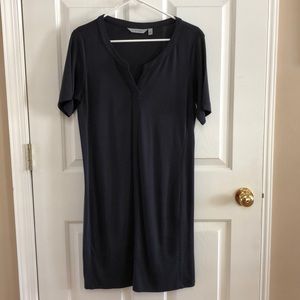 Women’s Athleta Navy Blue Comfy Dress. Size Small